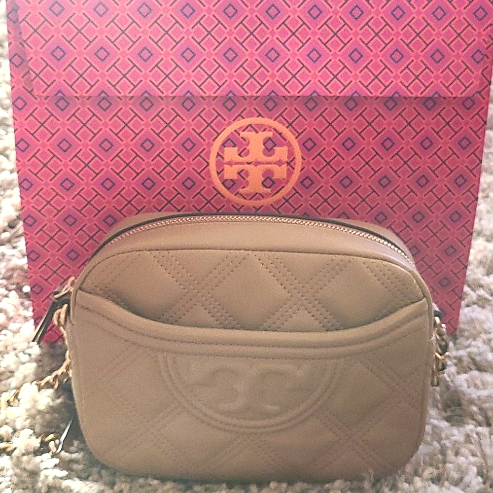 Tory Burch Quilted Soft Fleming Camera Bag